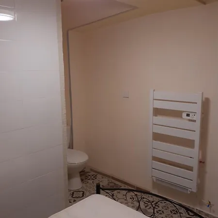 Mason D'hotes La Re'belle Bed & Breakfast