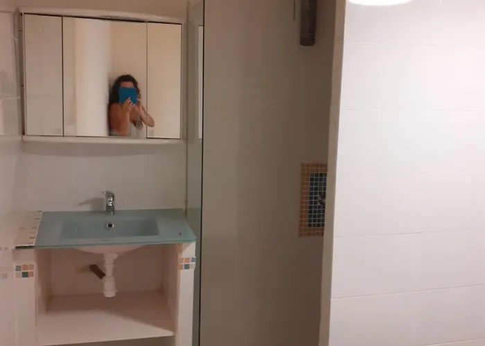 Mason D'hotes La Re'belle